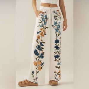 Anthropologie Printed Pull on Pant L